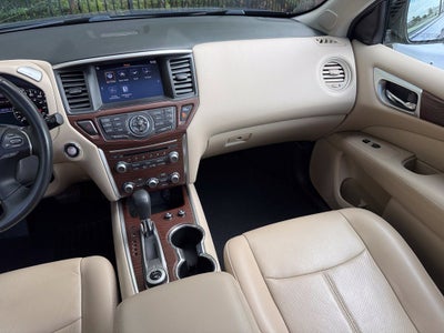 2017 Nissan Pathfinder Platinum - 4WD / DUAL SUNROOF / CLEAN CARFAX