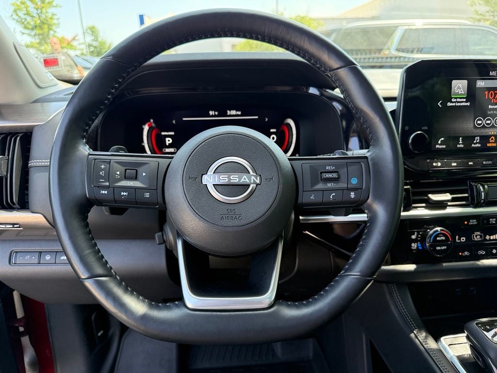 2023 Nissan Pathfinder Platinum