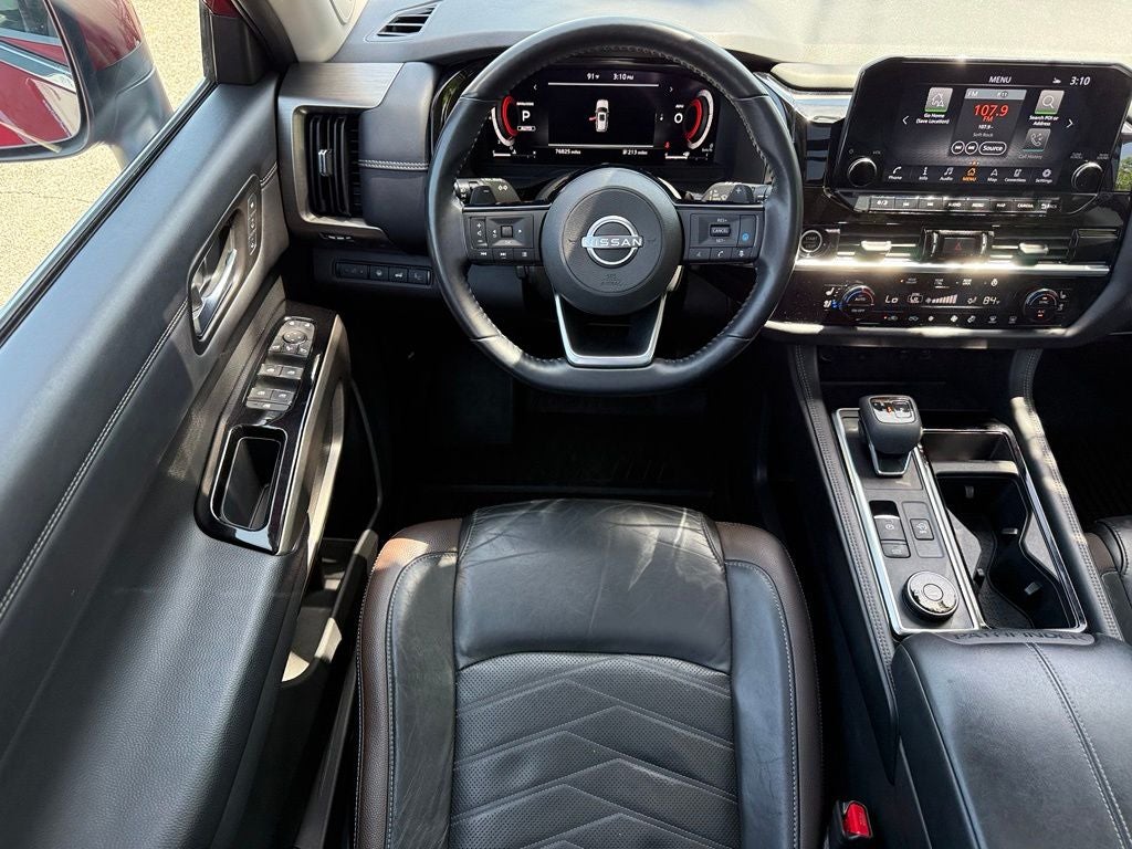 2023 Nissan Pathfinder Platinum