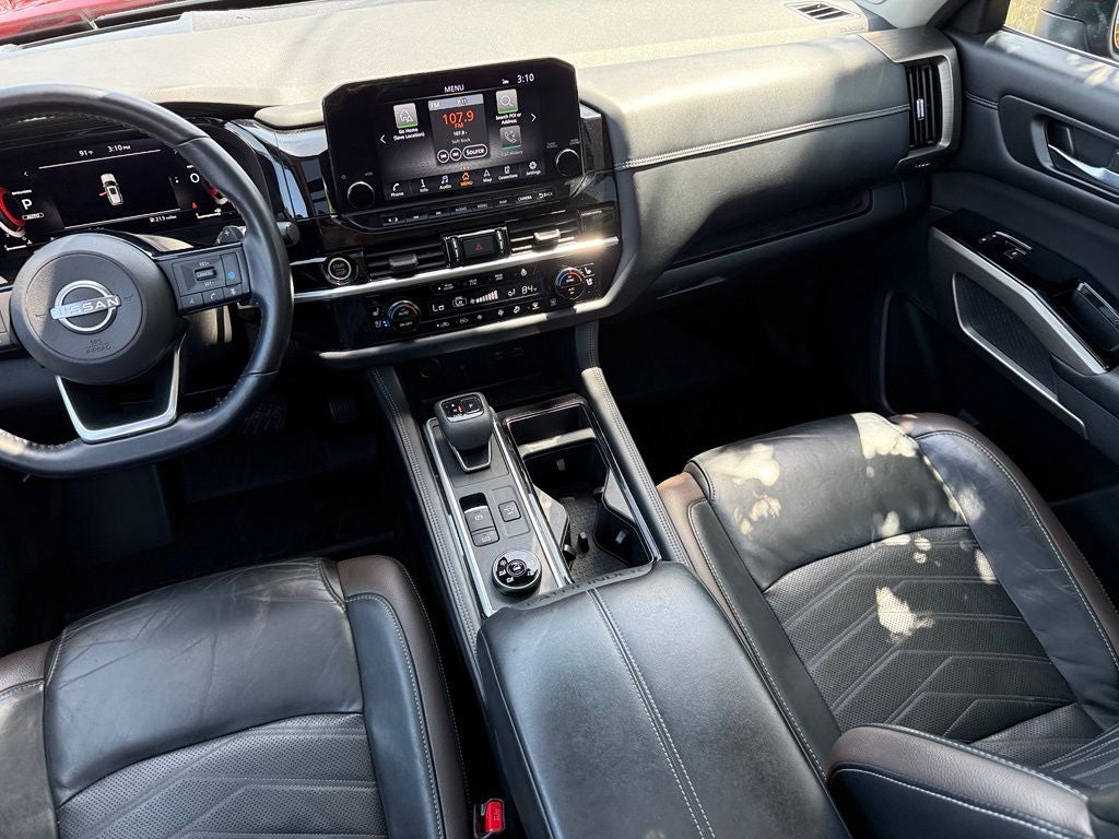 2023 Nissan Pathfinder Platinum