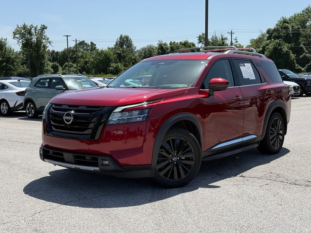 2023 Nissan Pathfinder Platinum
