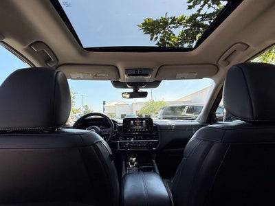 2023 Nissan Pathfinder Platinum