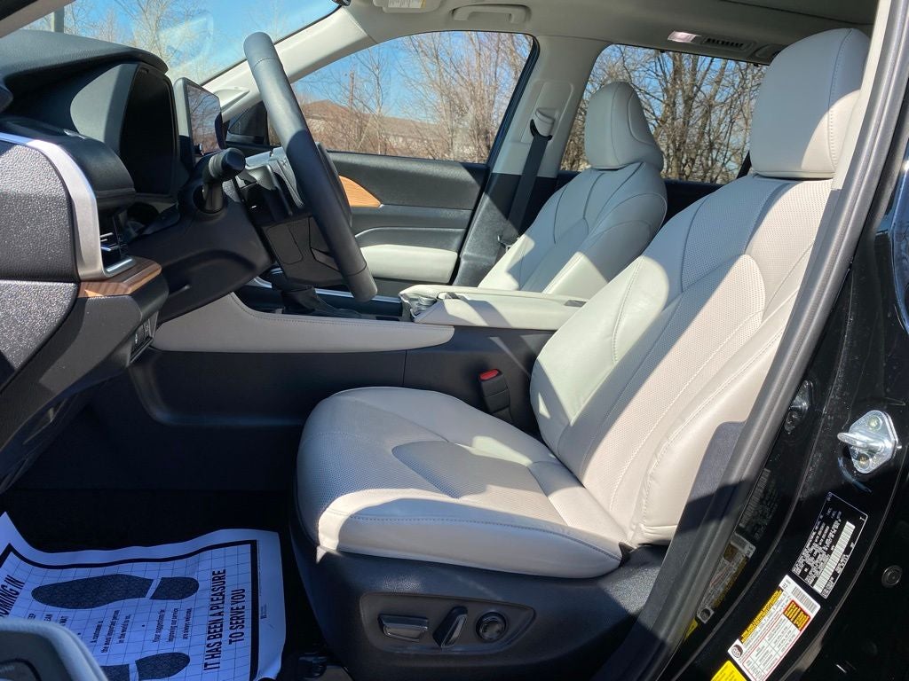 2025 Toyota Grand Highlander Platinum