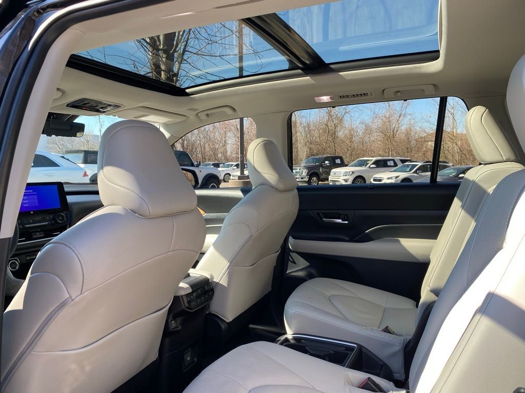 2025 Toyota Grand Highlander Platinum