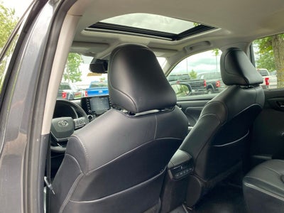 2021 Toyota Highlander XLE CLEAN CARFAX