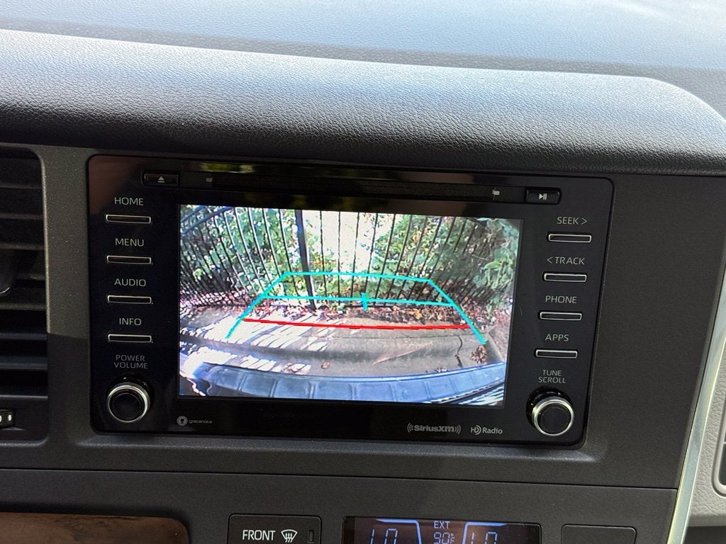 2018 Toyota Sienna LE 8 Passenger