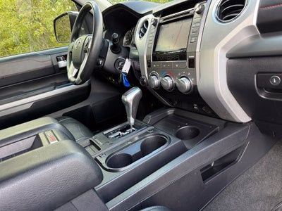 2017 Toyota Tundra TRD Pro - 4WD / 8" LIFT! / CLEAN CARFAX