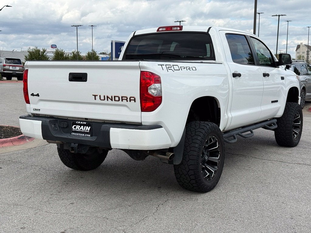 2017 Toyota Tundra TRD Pro - 4WD / 8" LIFT! / CLEAN CARFAX