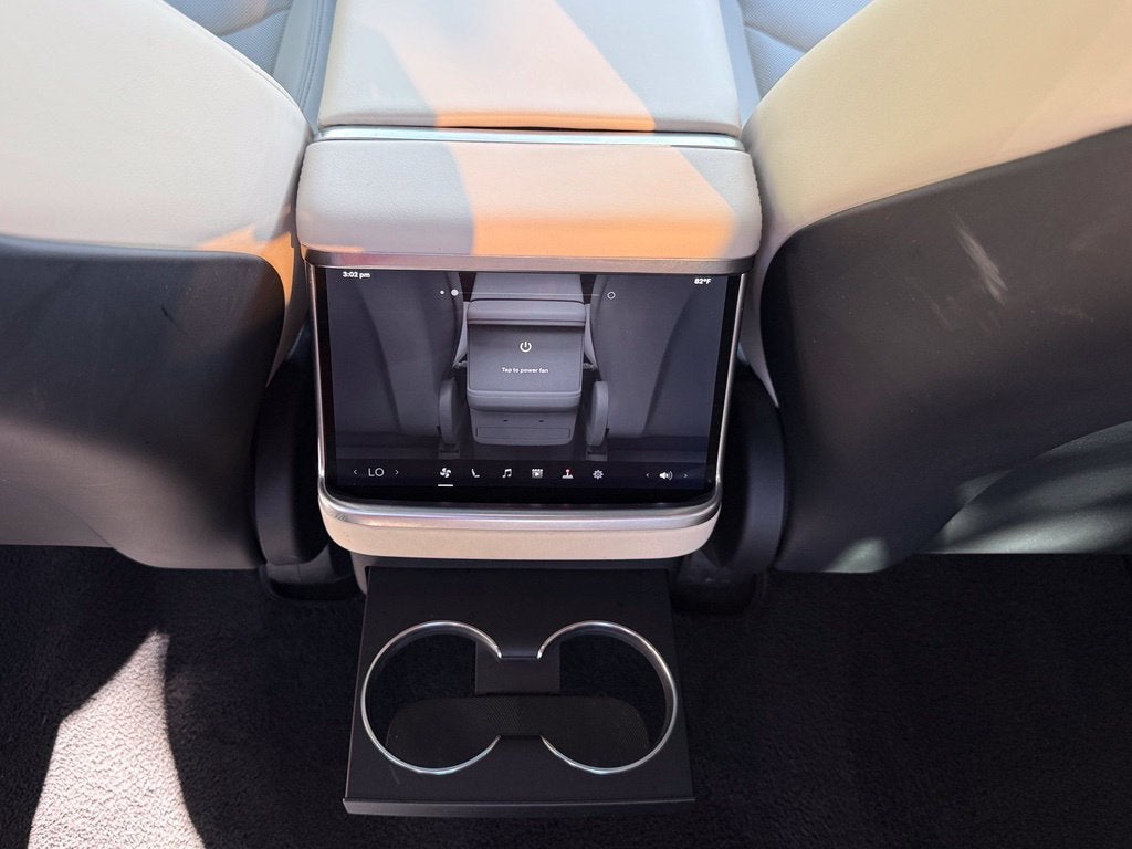 2022 Tesla Model X Base - AWD / 3RD ROW / CLEAN CARFAX