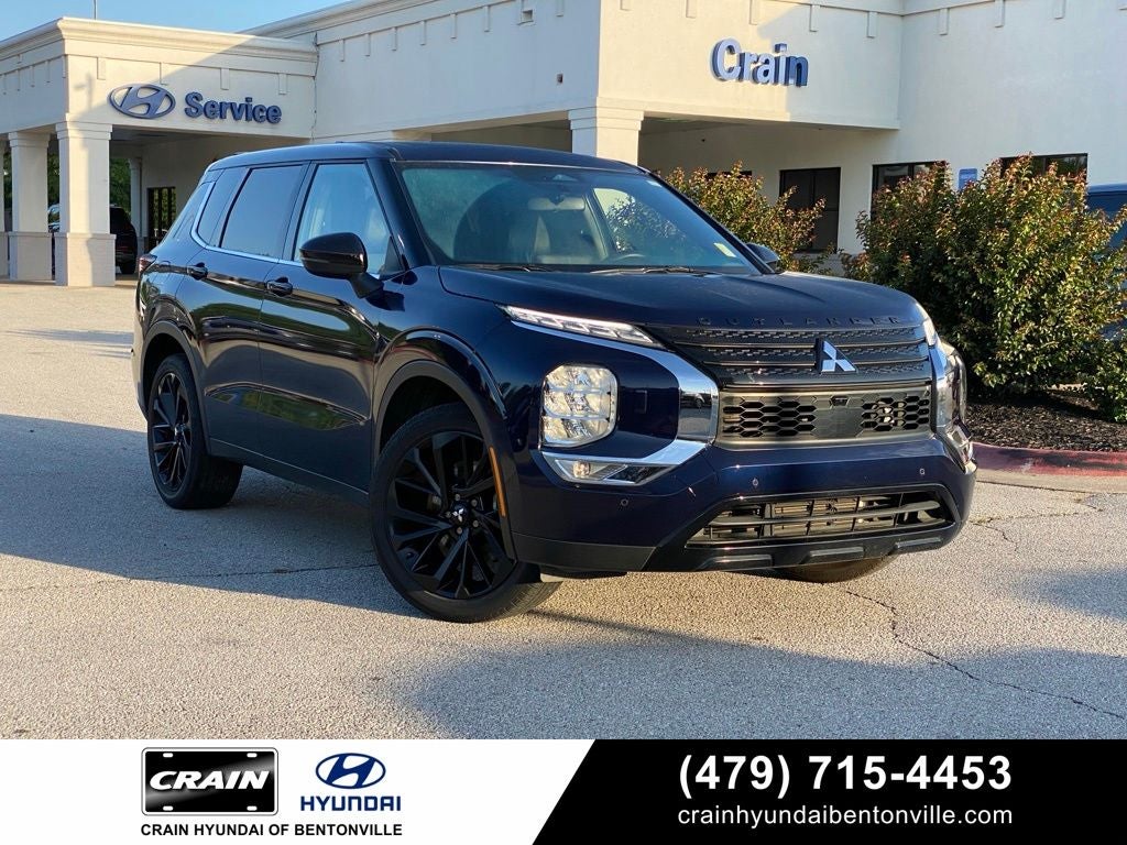 2022 Mitsubishi Outlander SE