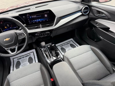 2025 Chevrolet Trax LT ONE OWNER CARFAX