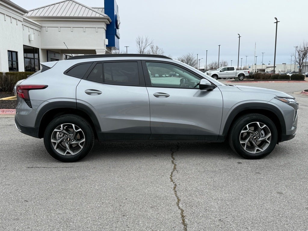 2025 Chevrolet Trax LT CLEAN CARFAX