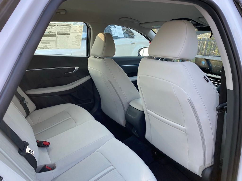 2025 Hyundai Sonata SE