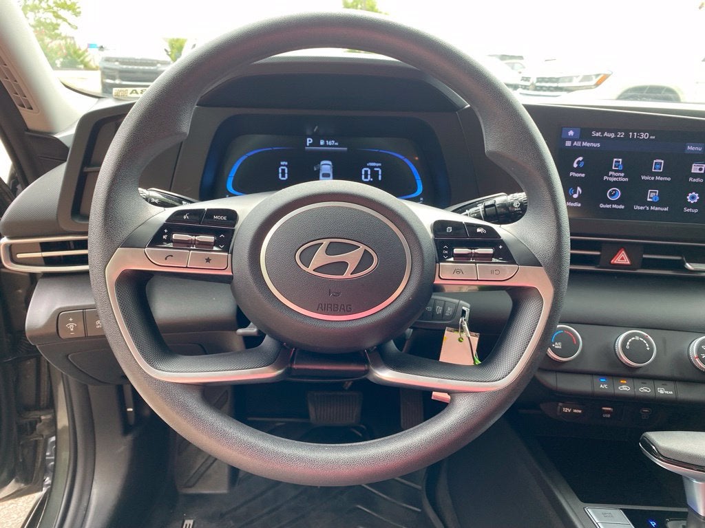 2025 Hyundai Elantra SE - CLEAN CARFAX / ONE OWNER