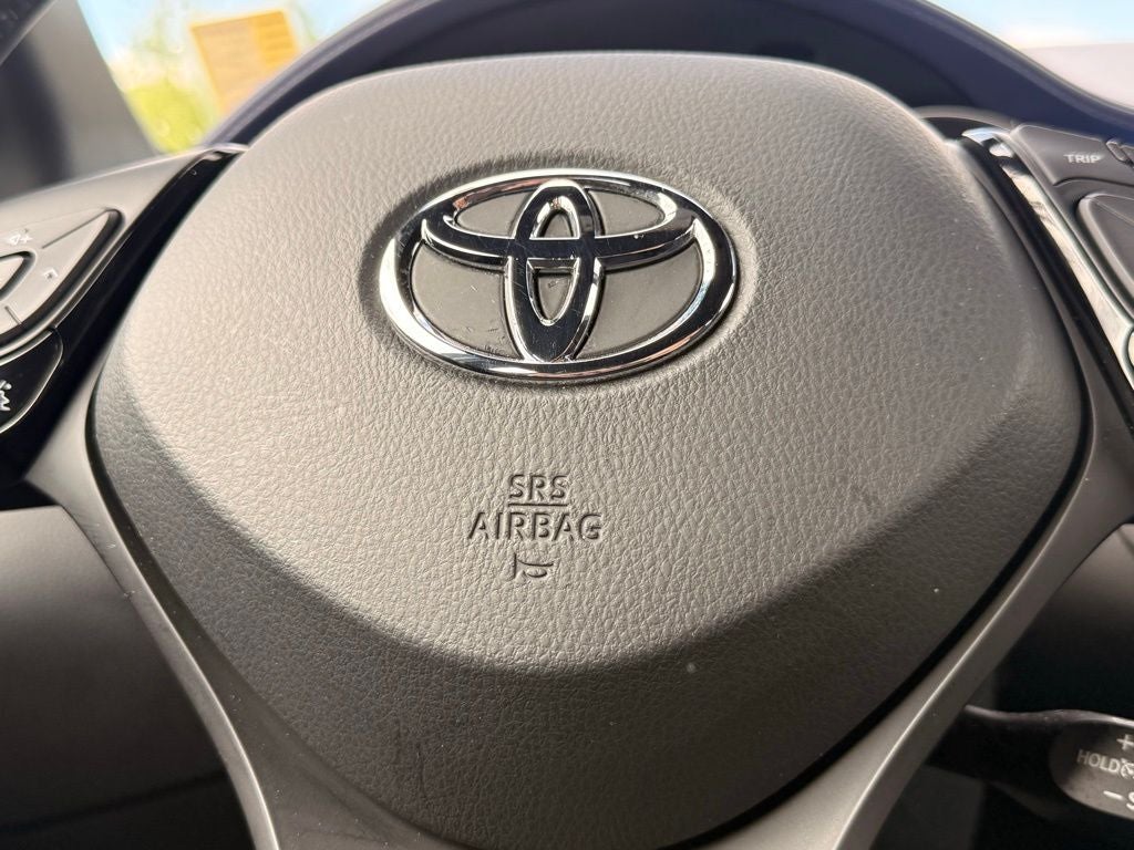 2021 Toyota C-HR XLE POWER LIFTGATE