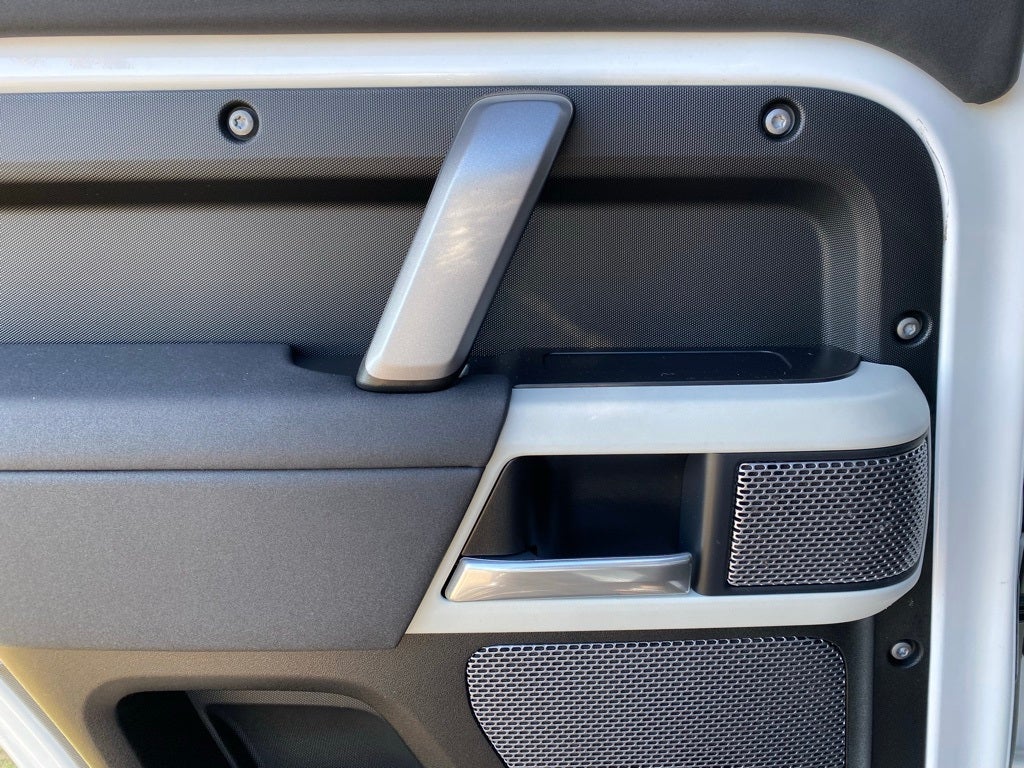 2023 Land Rover Defender 110 X-Dynamic SE