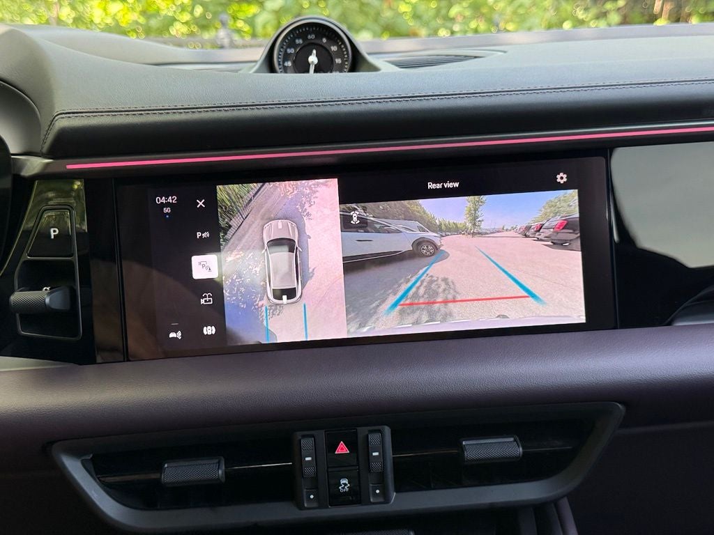 2025 Porsche Macan Electric 4S