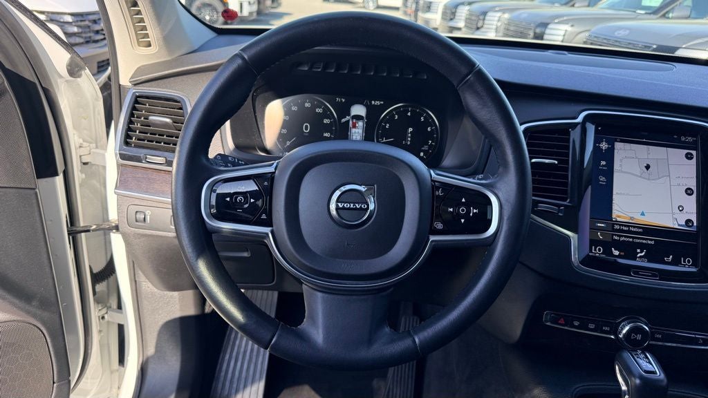 2018 Volvo XC90 T6 Momentum