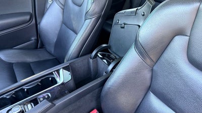 2018 Volvo XC90 T6 Momentum