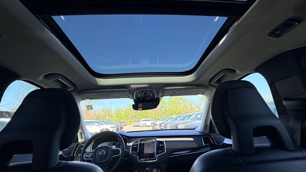 2018 Volvo XC90 T6 Momentum