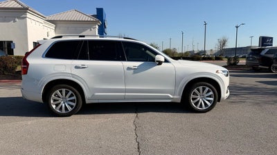 2018 Volvo XC90 T6 Momentum