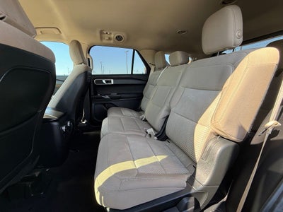 2020 Ford Explorer Base