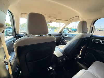 2020 Ford Explorer Base