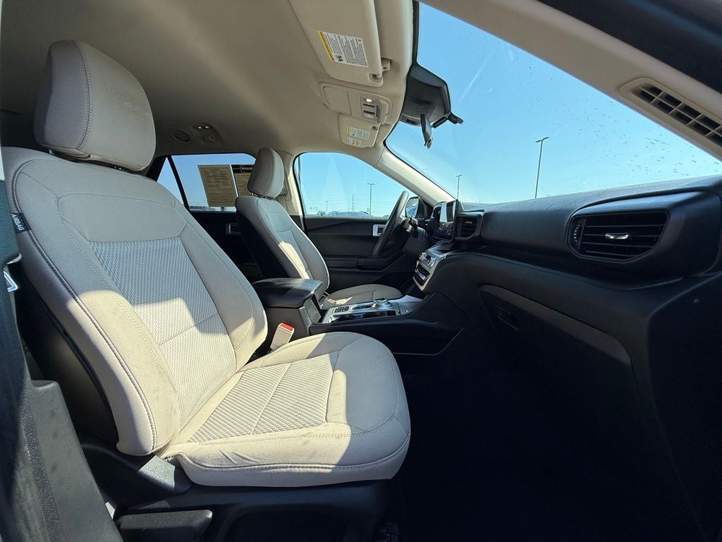 2020 Ford Explorer Base