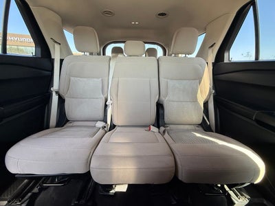 2020 Ford Explorer Base