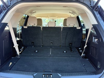 2020 Ford Explorer Base