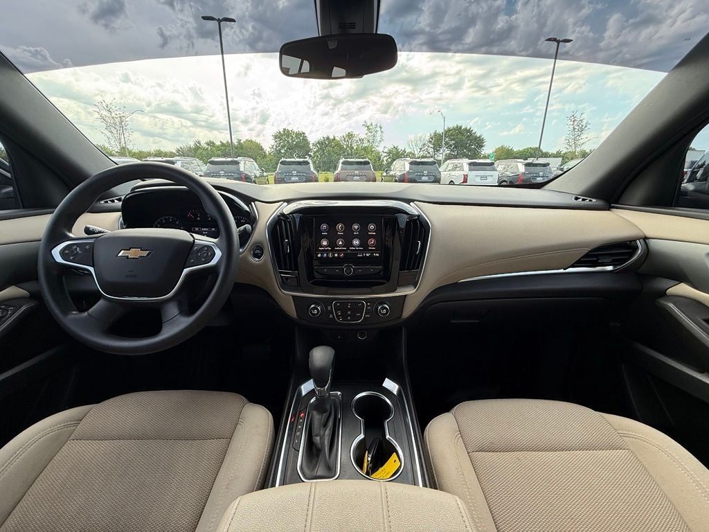 2022 Chevrolet Traverse LS