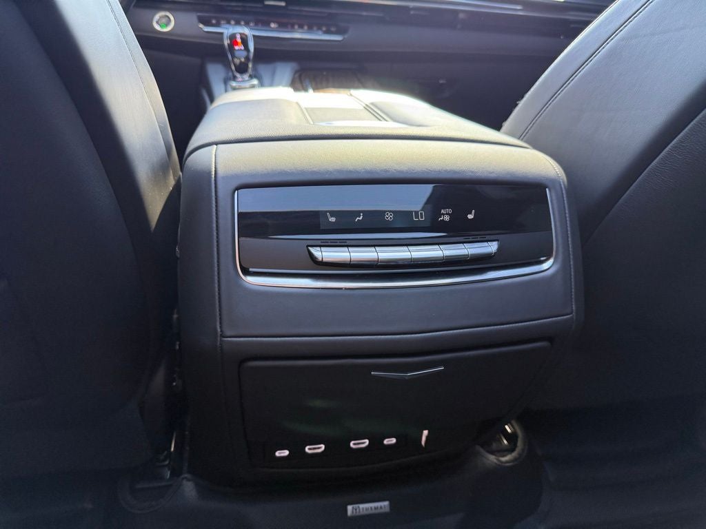 2023 Cadillac Escalade Sport Platinum