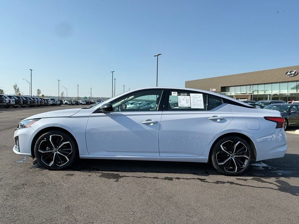 2025 Nissan Altima 2.5 SR