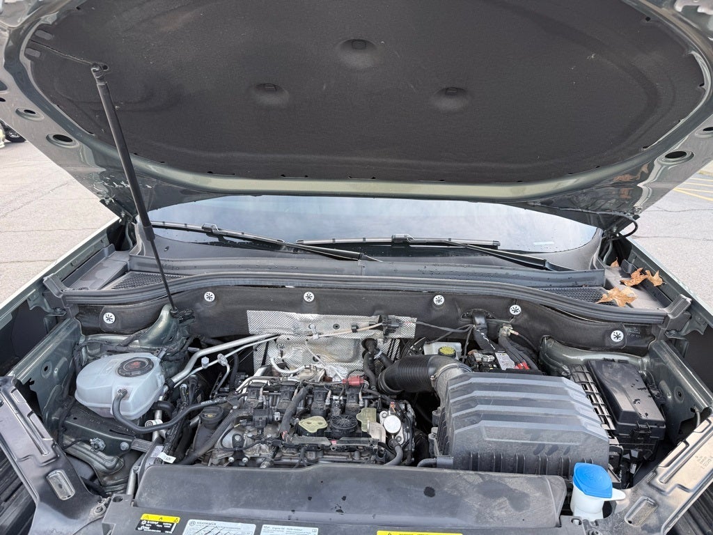 2024 Volkswagen Atlas 2.0T Peak Edition SE w/Technology lifted, wheels, tires