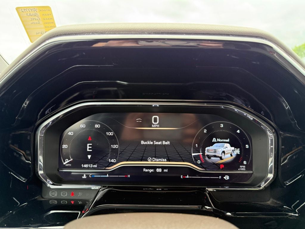 2025 GMC Sierra 1500 SLT