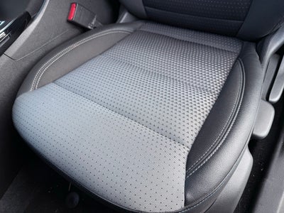 2025 Chevrolet Trax LT & FRONT PASSENGER HEATED SEATS