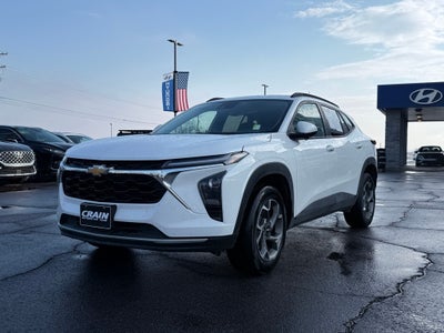 2025 Chevrolet Trax LT & FRONT PASSENGER HEATED SEATS