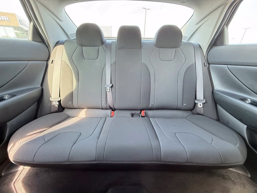 2025 Hyundai Elantra SE CPO Eligible