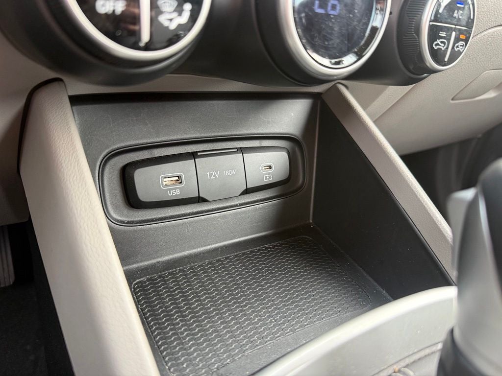 2025 Hyundai Venue SEL CPO ELIGIBLE