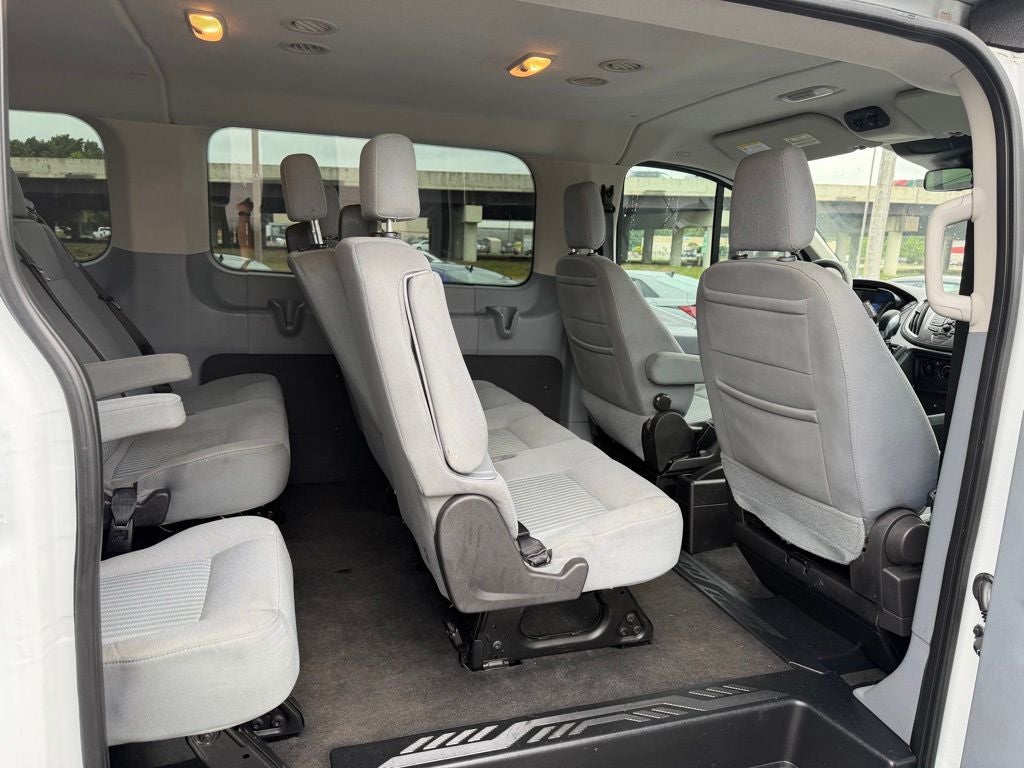 2019 Ford Transit-350 XLT 15 Passenger / Clean Carfax / Low Miles