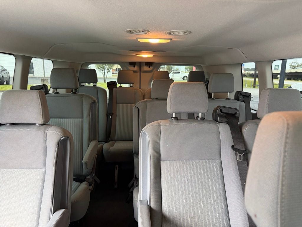 2019 Ford Transit-350 XLT 15 Passenger / Clean Carfax / Low Miles