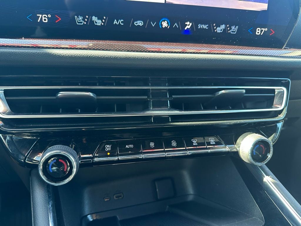 2025 Chevrolet Traverse RS