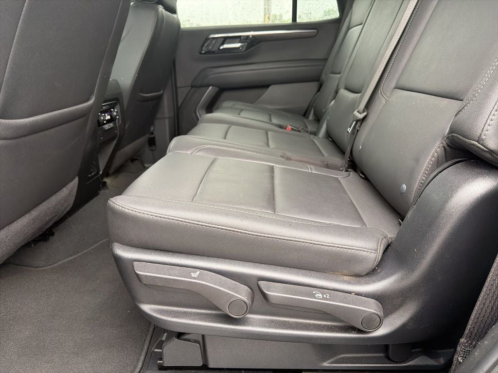 2025 Chevrolet Tahoe LT 1-Owner / Clean Carfax / Power Liftgate