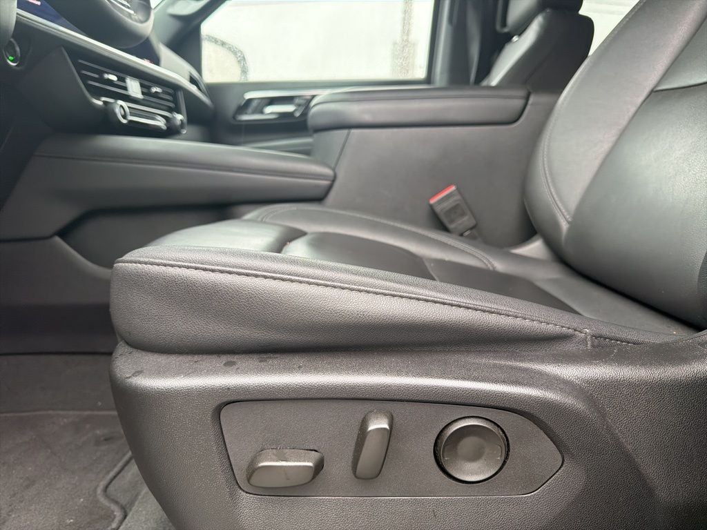 2025 Chevrolet Tahoe LT 1-Owner / Clean Carfax / Power Liftgate