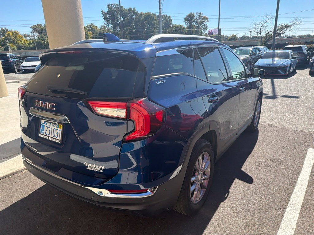 2023 GMC Terrain SLT