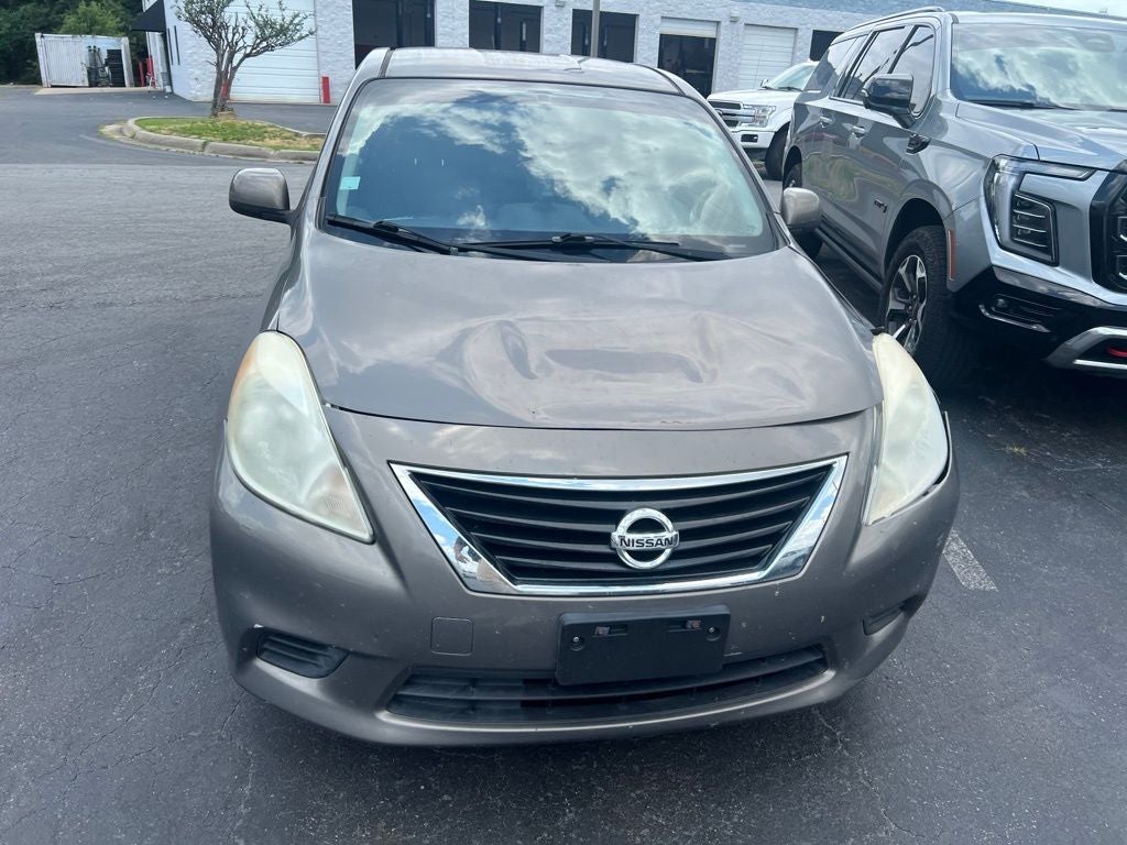 2013 Nissan Versa 1.6 SV
