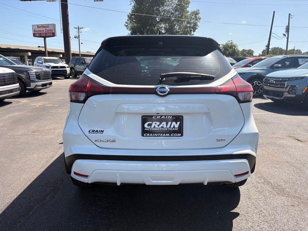 2021 Nissan Kicks SR