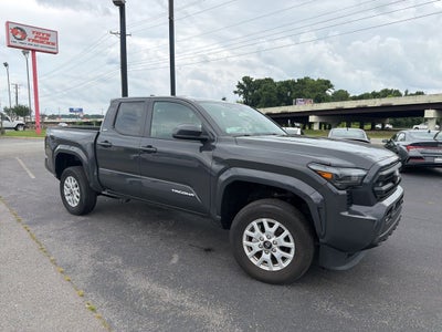 2025 Toyota Tacoma SR5 1-Owner / Clean Carfax