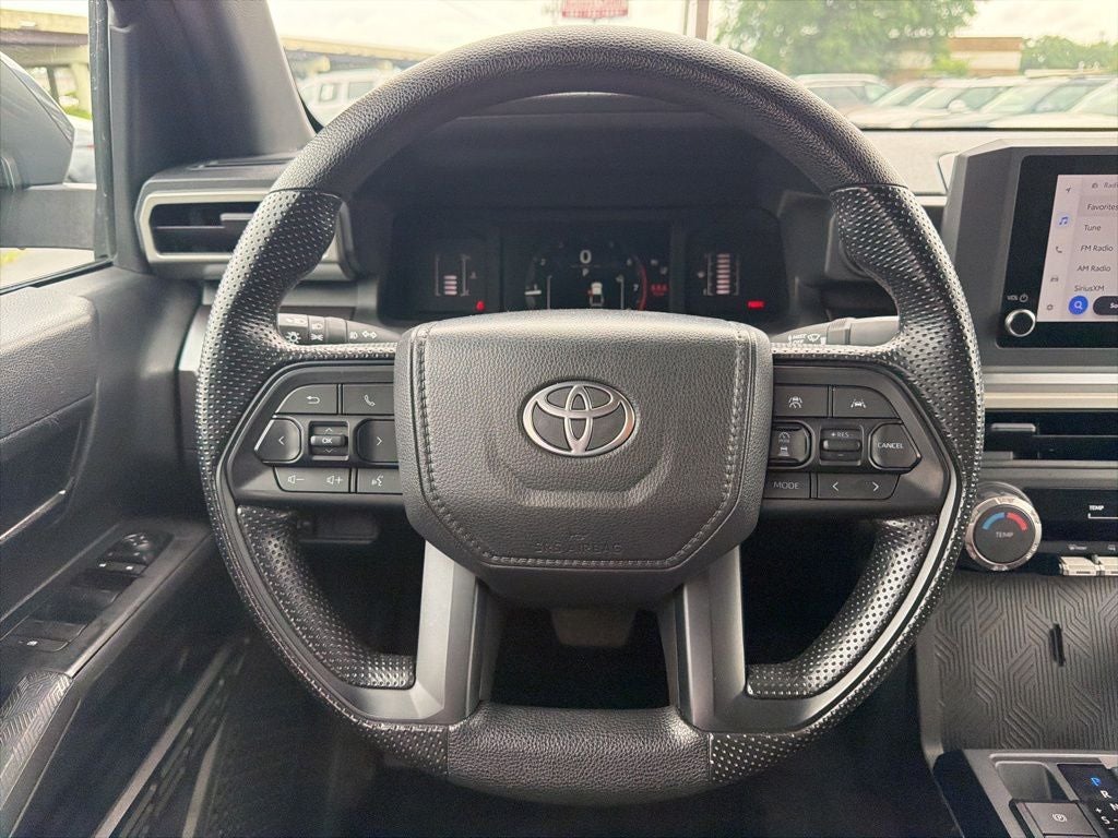 2025 Toyota Tacoma SR5 1-Owner / Clean Carfax