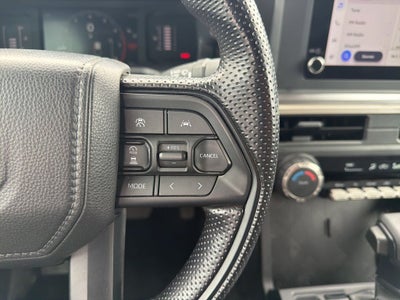 2025 Toyota Tacoma SR5 1-Owner / Clean Carfax